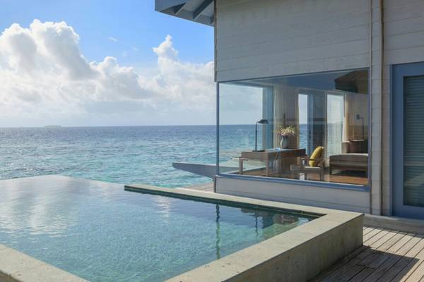 Halcyon_Private_Isles_Maldives_Sunset_Overwater_Villa_2