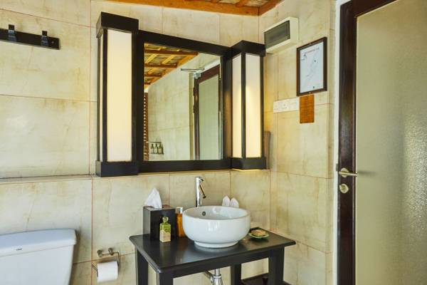 Kuredu_Resort_Premium_Strand_Bungalow_13