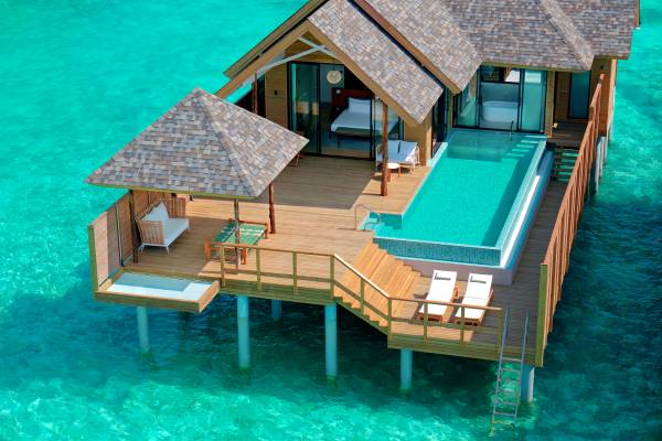 Ananea-Madivaru-Maldives-Deluxe-Water-Pool-Villa-Interior-7