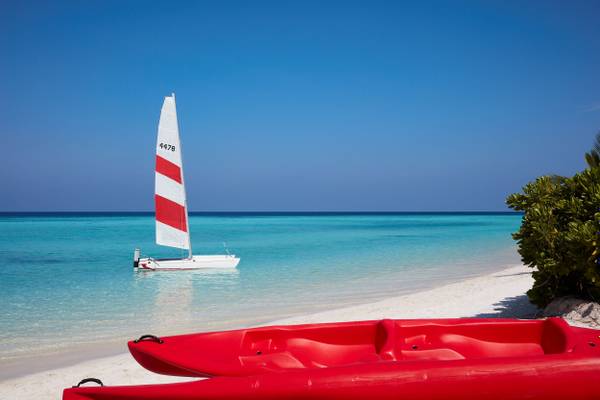 1.2.1.10.1_NH_Collection_Maldives_Havodda_Resort_Water_Sports_1