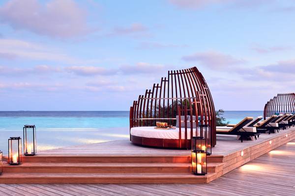 14_NH_Collection_Maldives_Havodda_Resort_Pool_3