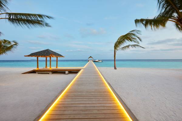 1_NH_Collection_Maldives_Havodda_Resort_Arrival_Jetty