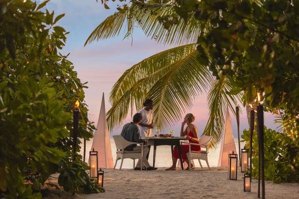 NH_Collection_Maldives_Havodda_Resort_Restaurant_Dining_by_Design