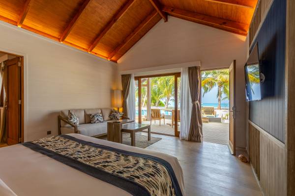 Meeru_Island_Two_Bedroom-Beach-Pool-Villa-Aerial_Interieur_5