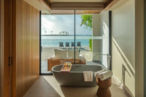 Kuda_Villingili_Maldives_Three_Bedroom_Beach_Retreat_17