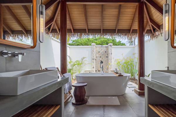 Barceló_Whale_Lagoon_Maldives_Sunset_Beach_Villa_Bathroom_1Barceló_Whale_Lagoon_Maldives_Sunset_Beach_Villa_6