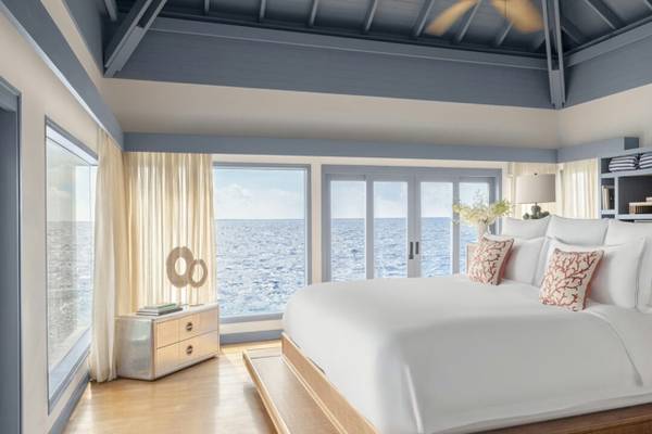 Halcyon_Private-Island_Maldives_Sunset_Overwater_Retreat_1