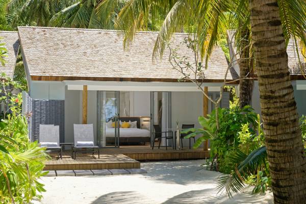 Outrigger_Maafushivaru_Beach_Villa_Family_1