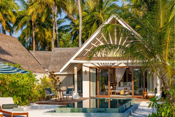 Rah_Gili_Sunset_Beach_Pool_Villa_1