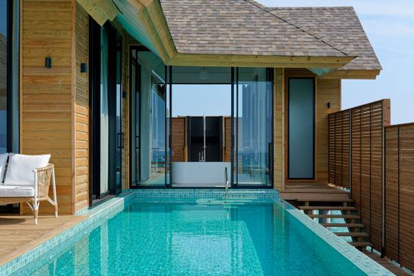Ananea-Madivaru-Maldives-Deluxe-Water-Pool-Villa-Interior-8