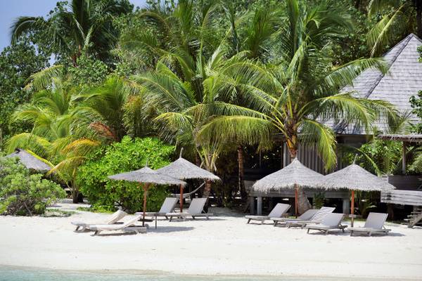 Gangehi_Island_Slider_3