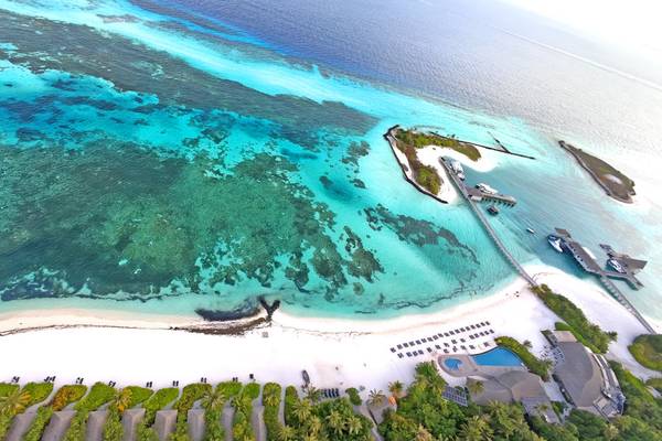 Le Meridien Maldives Drohnenaufnahme Hauptbeach von Steffen Abel