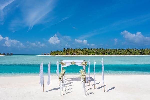 Naladhu_Private_Island_Maldives_Property_Amenity_Wedding_Beach_Setup_Front_View_Aerial