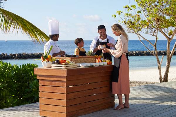 NH_Maldives_Kuda_Rah_Resort_Cooking_Class