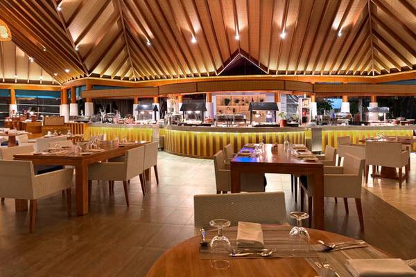 NH_Maldives_Kuda_Rah_Resort_Restaurant_Sea_Spray_01