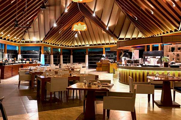 NH_Maldives_Kuda_Rah_Resort_Restaurant_Sea_Spray_03