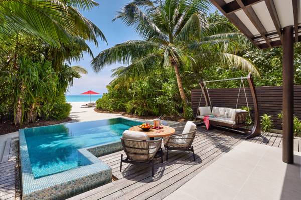 Niyama Private Islands - Deluxe Beach Pool Villa Deck