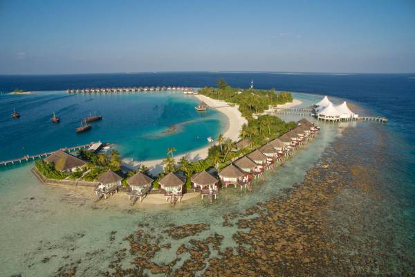 Lagune, Safari Island Resort