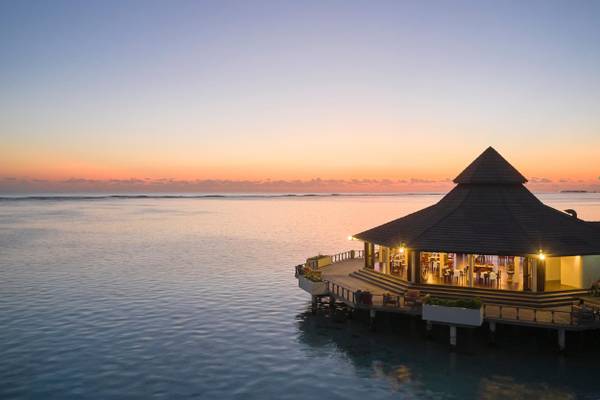 Villa_Park_Sun_Island_Restaurant