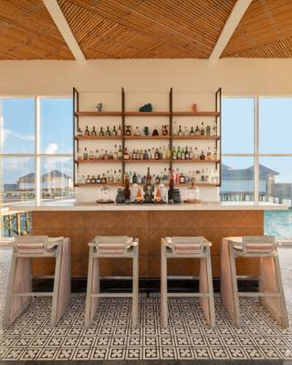 The_Halcyon_Private_Isles_Bar