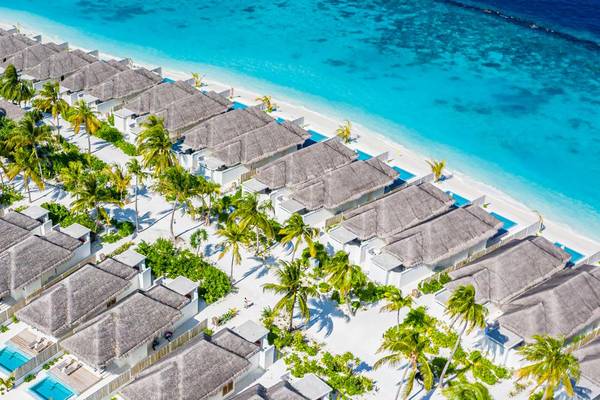 Sun Siyam Iru Veli, Malediven, Villen am Strand