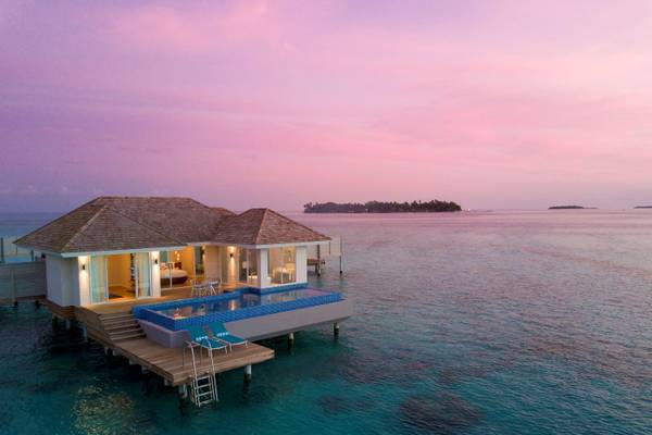 Kandima, Sunset Aqua Pool Suite