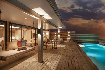 Kuda_Villingili_Sunset_Water_Villa_with_Private_Pool_2