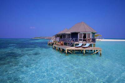 Sangu Water Villa Honeymoon Suite