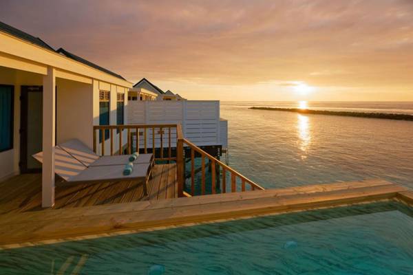 OBLU NATURE Helengeli by SENTIDO, Malediven, Slider, Water Villa with Pool, Terrasse mit Pool