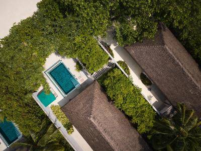 Seaside_Finolhu_Two_Bedroom_Interconnecting_beach_Villa_1