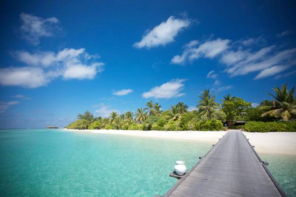 Lux_South_Ari_Atoll_1