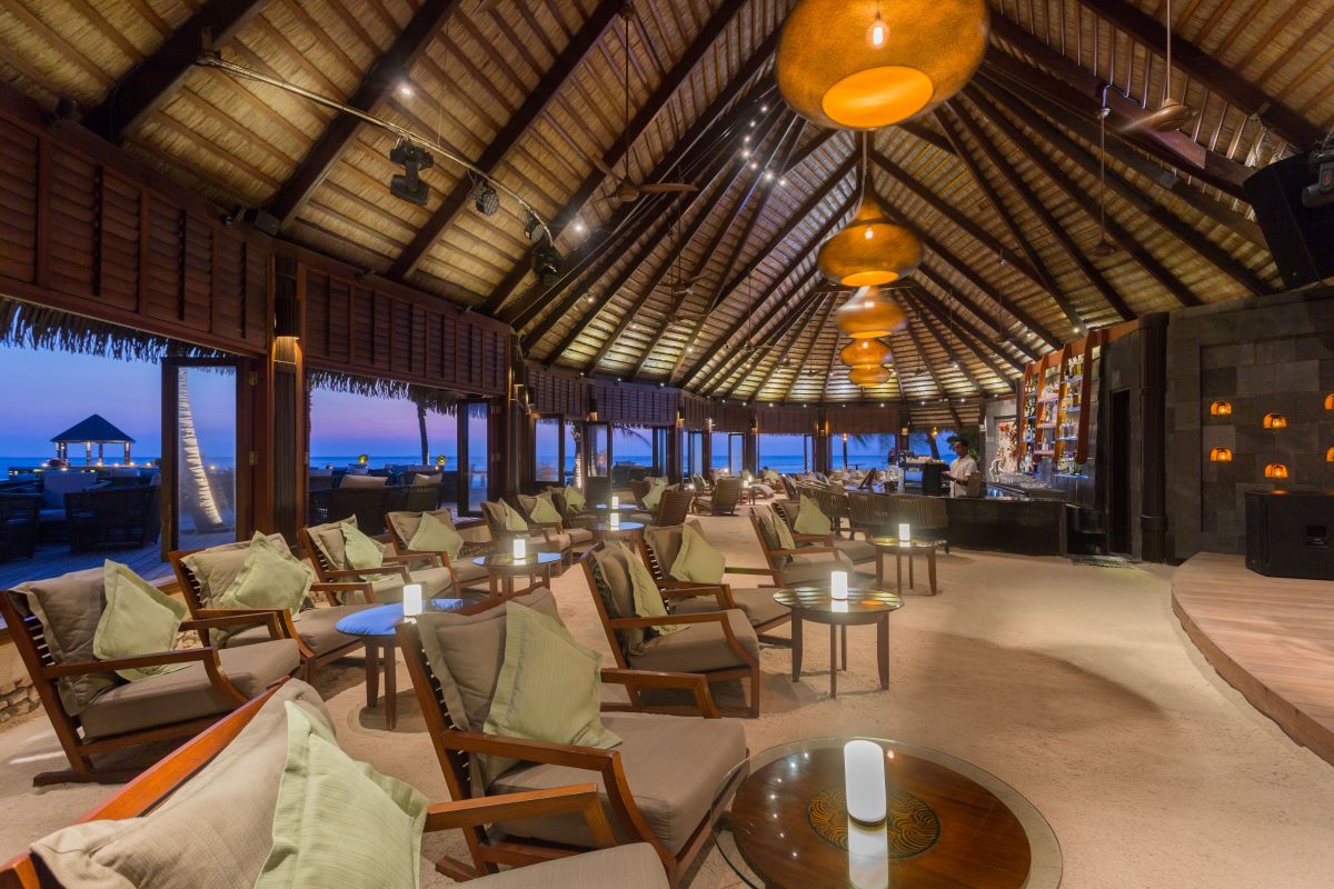 Komandoo Island Resort