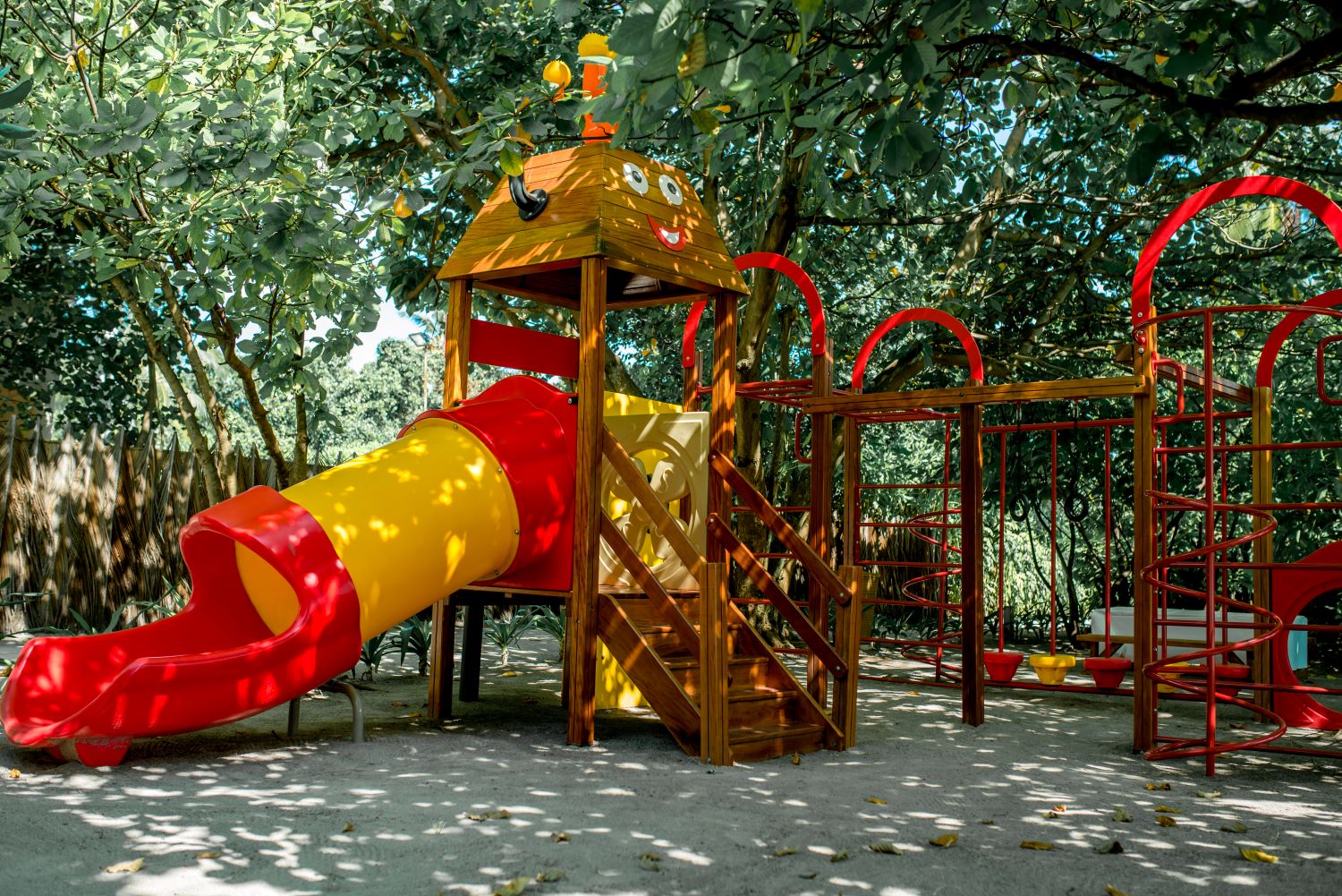 Kudafushi Resort & Spa